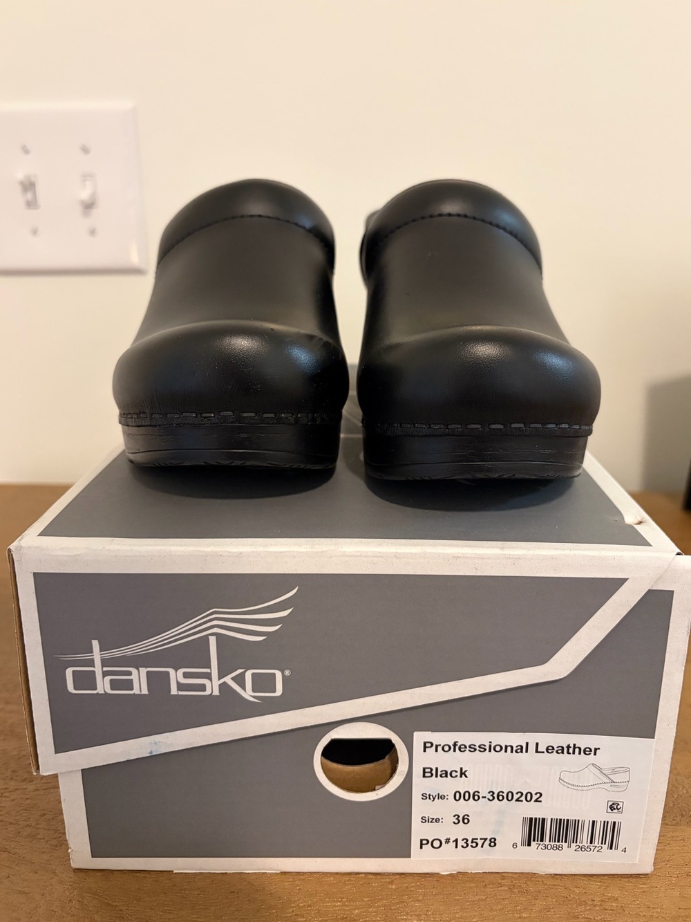 New Dansko Professional Black Leather Clogs